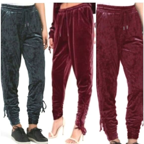 Romeo & Juliet Couture Crushed Velvet Jogger pants size larger - Picture 1 of 3